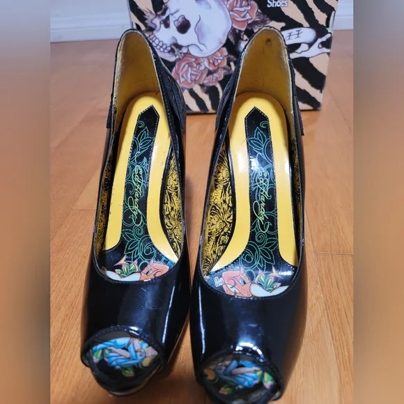 Ed Hardy "Stacey" Black High Heel Peep Toe Shoes - Picture 12 of 12